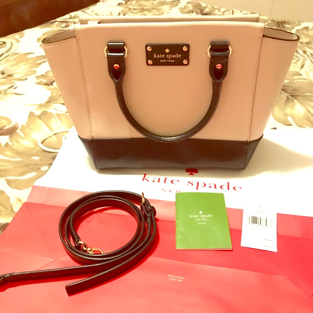 Kate spade med size 2 way bag